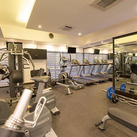 Protea Hotel By Marriott Dar Es Salaam Oyster Bay Екстер'єр фото