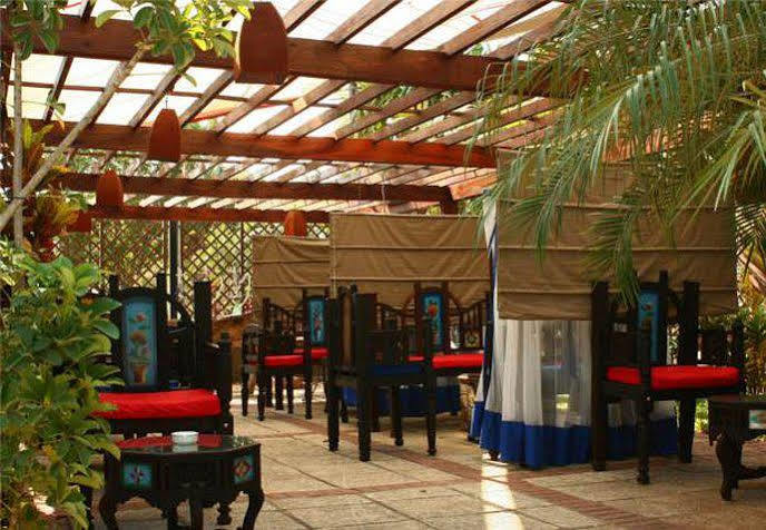 Protea Hotel By Marriott Dar Es Salaam Oyster Bay Екстер'єр фото